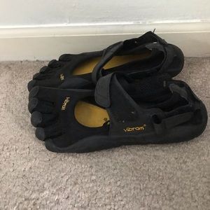Vibrams five fingers